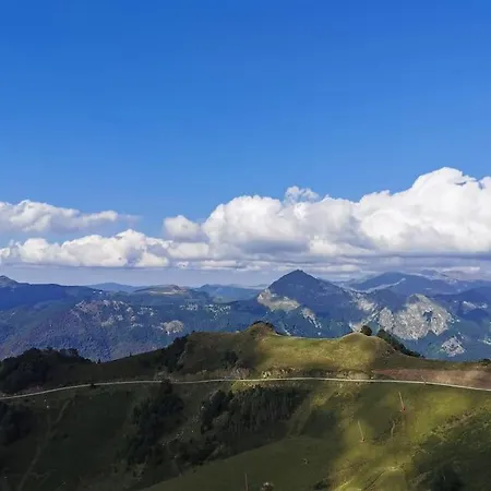 Duplex Au Coeur De La Station Apartment Ustou